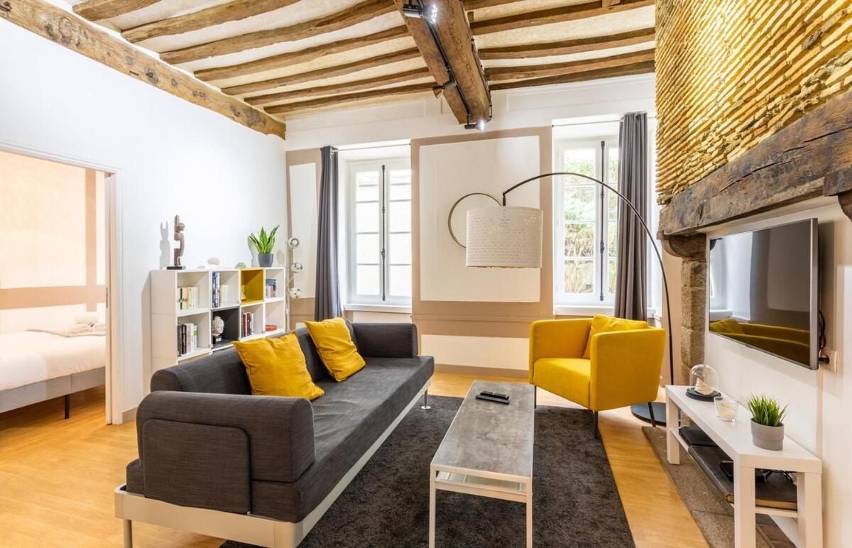 Leperdit - Bel Appartement De Charme - Hypercentre Rennes Zewnętrze zdjęcie