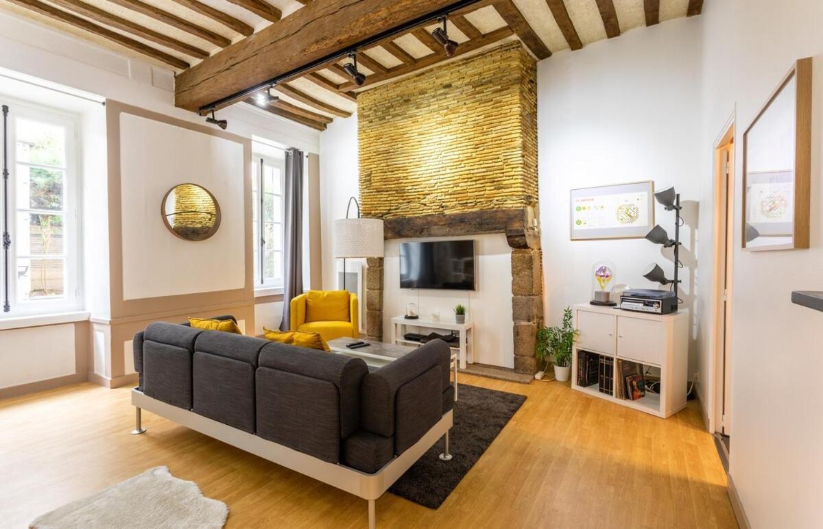 Leperdit - Bel Appartement De Charme - Hypercentre Rennes Zewnętrze zdjęcie