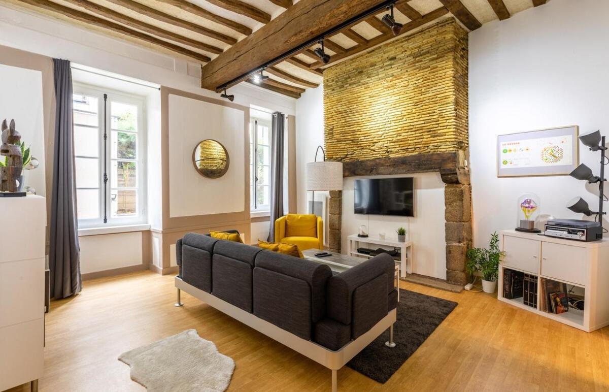 Leperdit - Bel Appartement De Charme - Hypercentre Rennes Zewnętrze zdjęcie